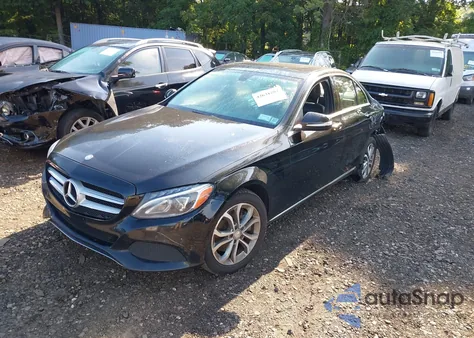 2015 Mercedes-Benz C 300 4Matic/Luxury 4Matic/Sport 4Matic from USA, damaged, VIN 55SWF4KB2FU078285